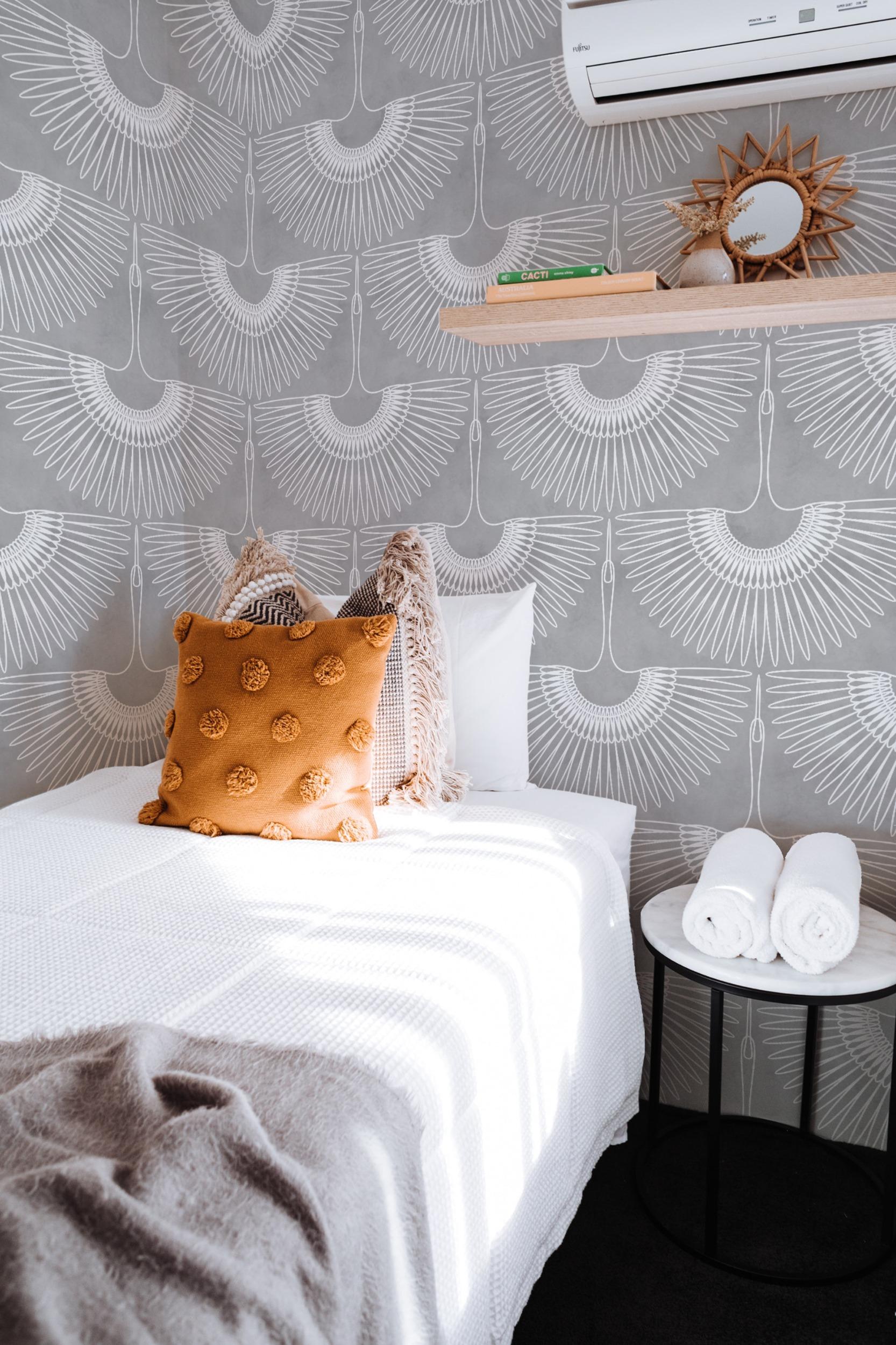 Japanese Crane Harmony Pattern Wallpaper Mural