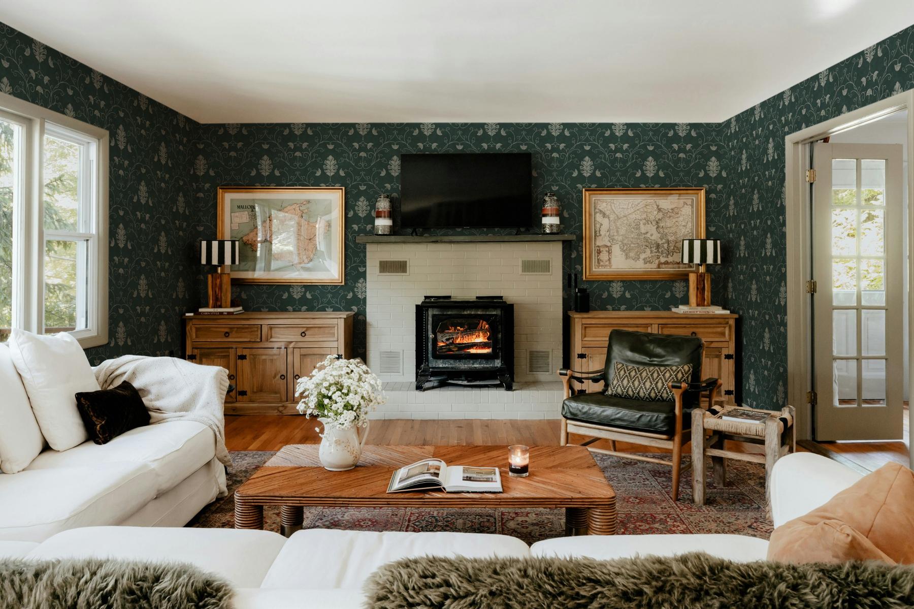 Elegant Floral Vine Pattern Wallpaper Mural