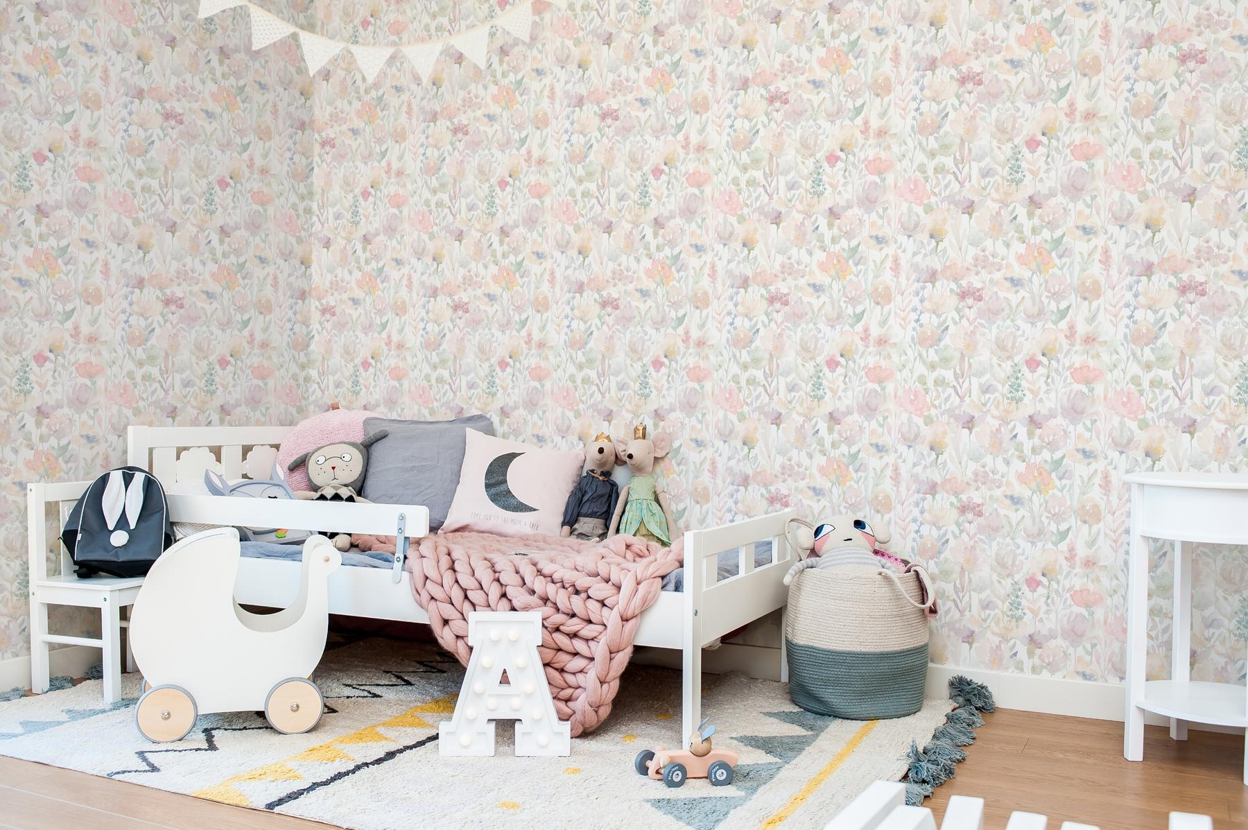 Kids Cute Watercolor Wild Floral Wallpaper Mural