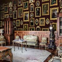 Renaissance Portrait Gallery Wallpaper Mural 1