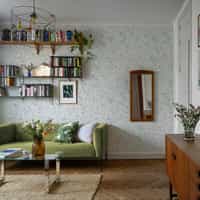 Elegant Soft English Floral Wallpaper Mural 2