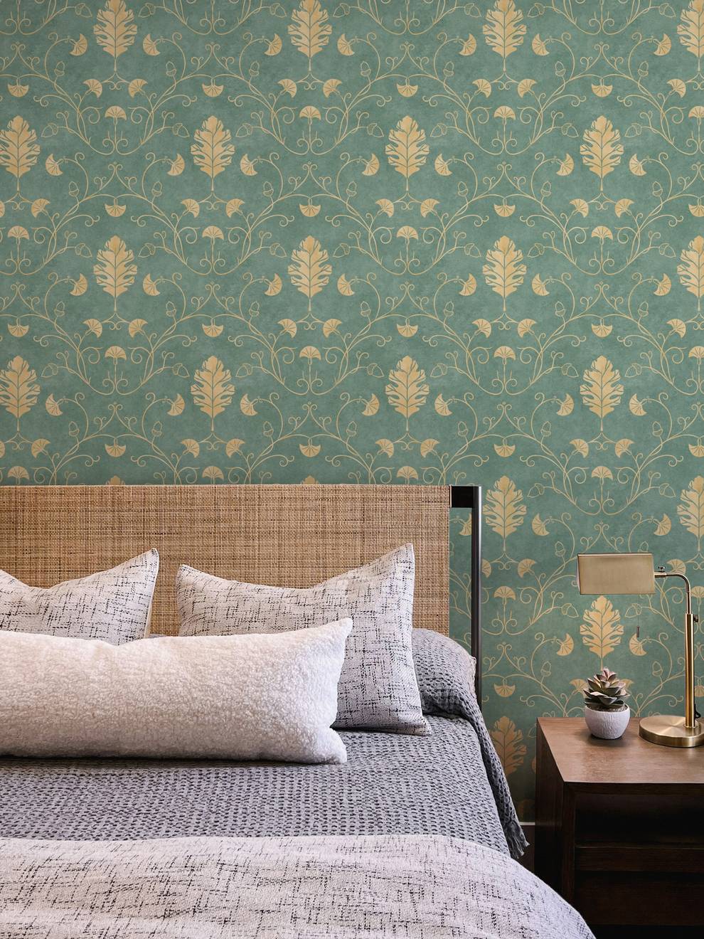Elegant Floral Vine Pattern Wallpaper Mural