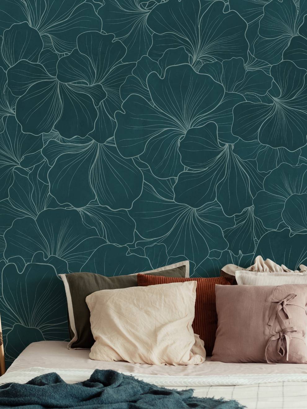 Modern Gingko Leaf Wallpaper Mural